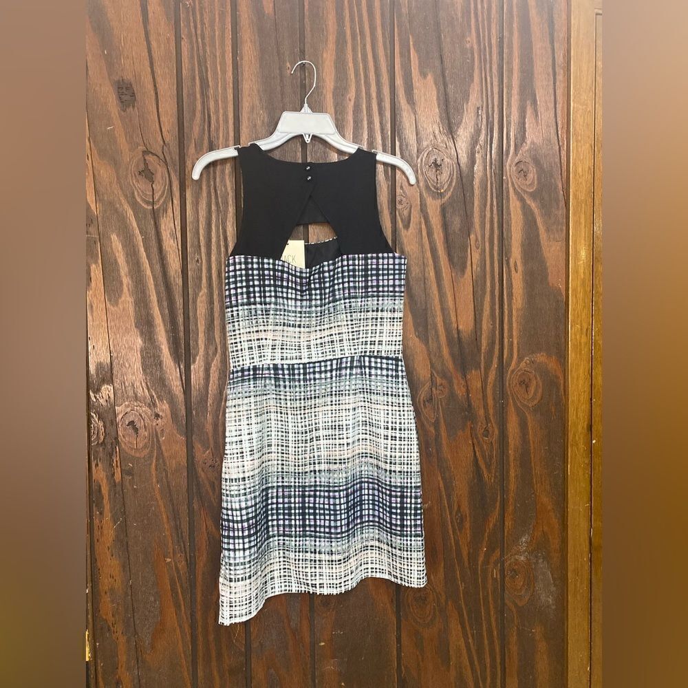 Jack by BB Dakota Plaid Cutout Back Sleeveless Dress NWT Size 4 - Picture 6 of 13